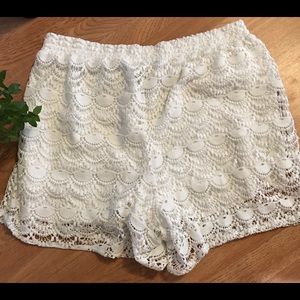 Ruffle shorts